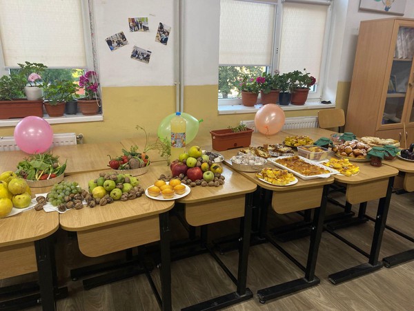 Cu mic, cu mare, vă invităm la ,,Târgul de toamnă"