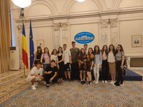 Vizită educativă la Palatul Parlamentului 🇷🇴🏛️