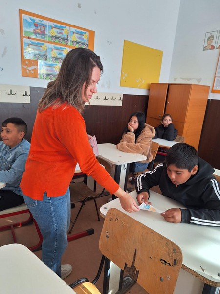 Problematica copiilor aflați în conflict cu legea reprezintă o provocare constantă a societăților contemporane