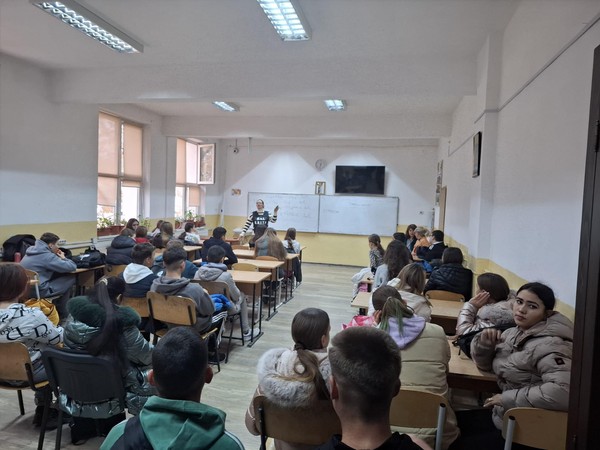 Specialiştii Centrului de Prevenire, Evaluare și Consiliere Antidrog Constanța au desfășurat activități de informare, educare și conștientizare