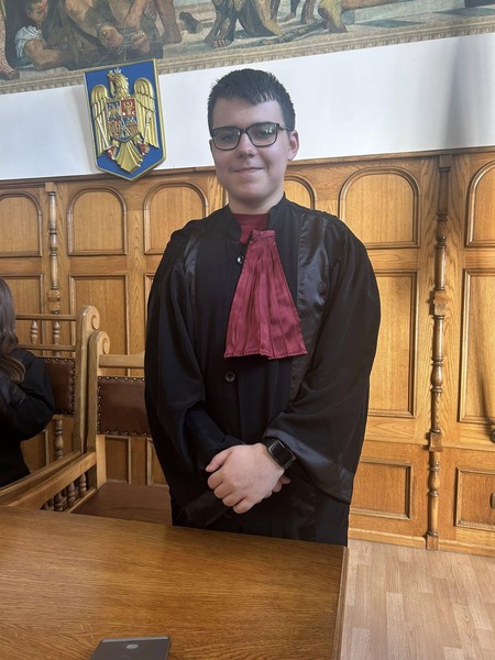 🏛️Be legal! Be cool! – Concursul Național de Educație Juridică